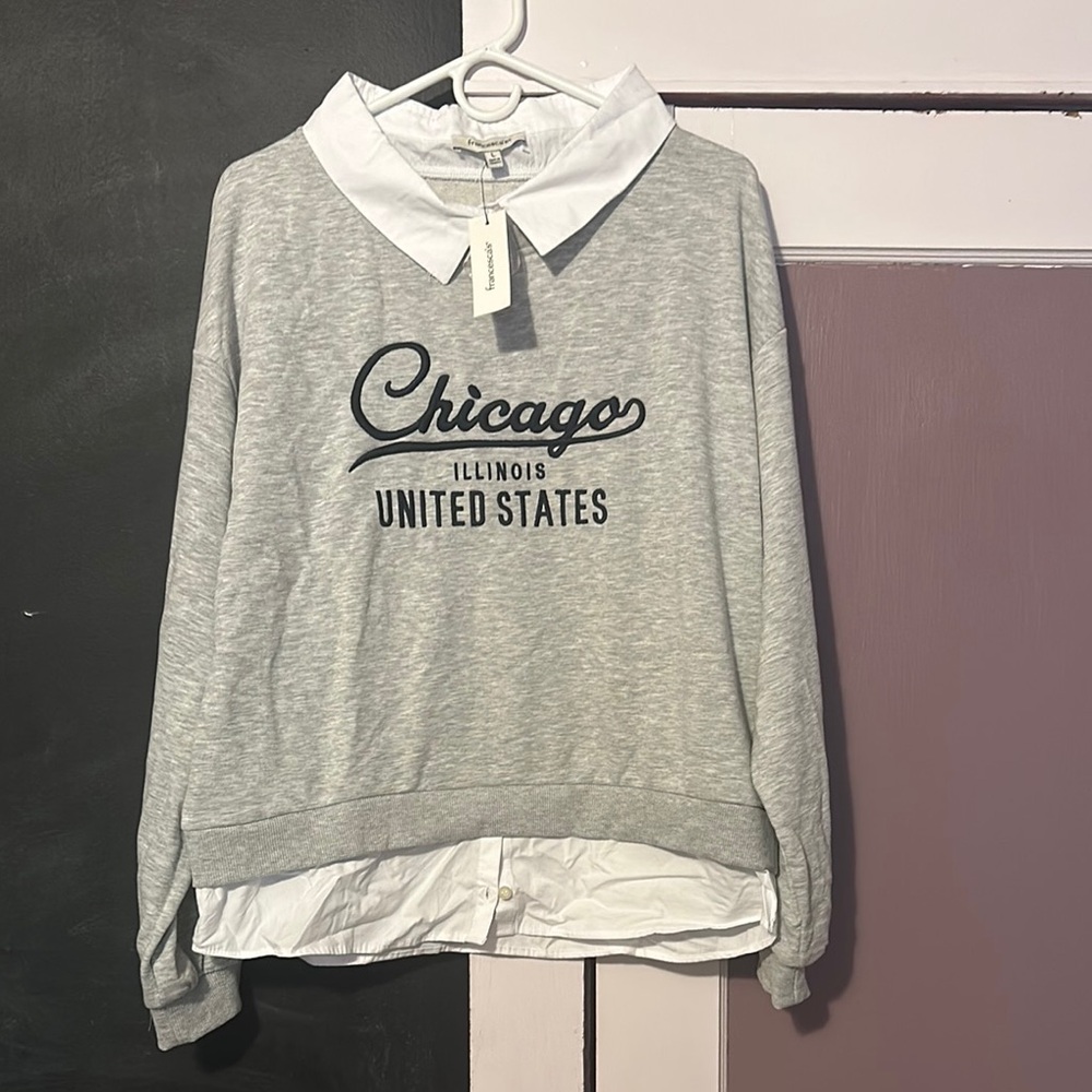 Gray Women's Sweater with White Collar Chicago